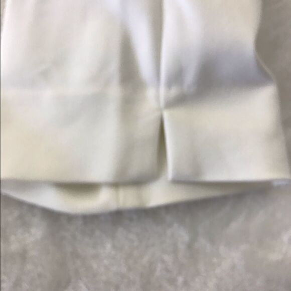 Ellen Tracy slim leg mid rise side zip clean lines white pants size 10 - Picture 3 of 10